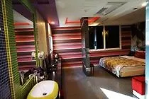 Ava Hotel