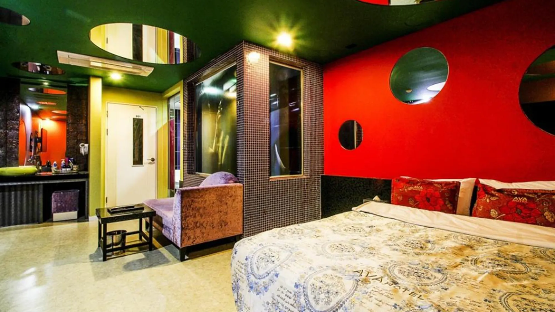 Ava Hotel